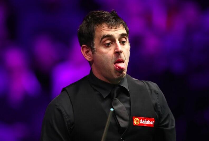 有的则依靠 有的则依靠