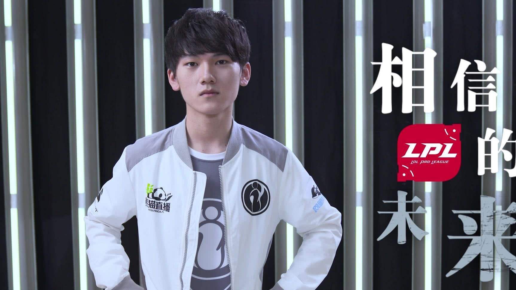 与微调自定 与微调自定